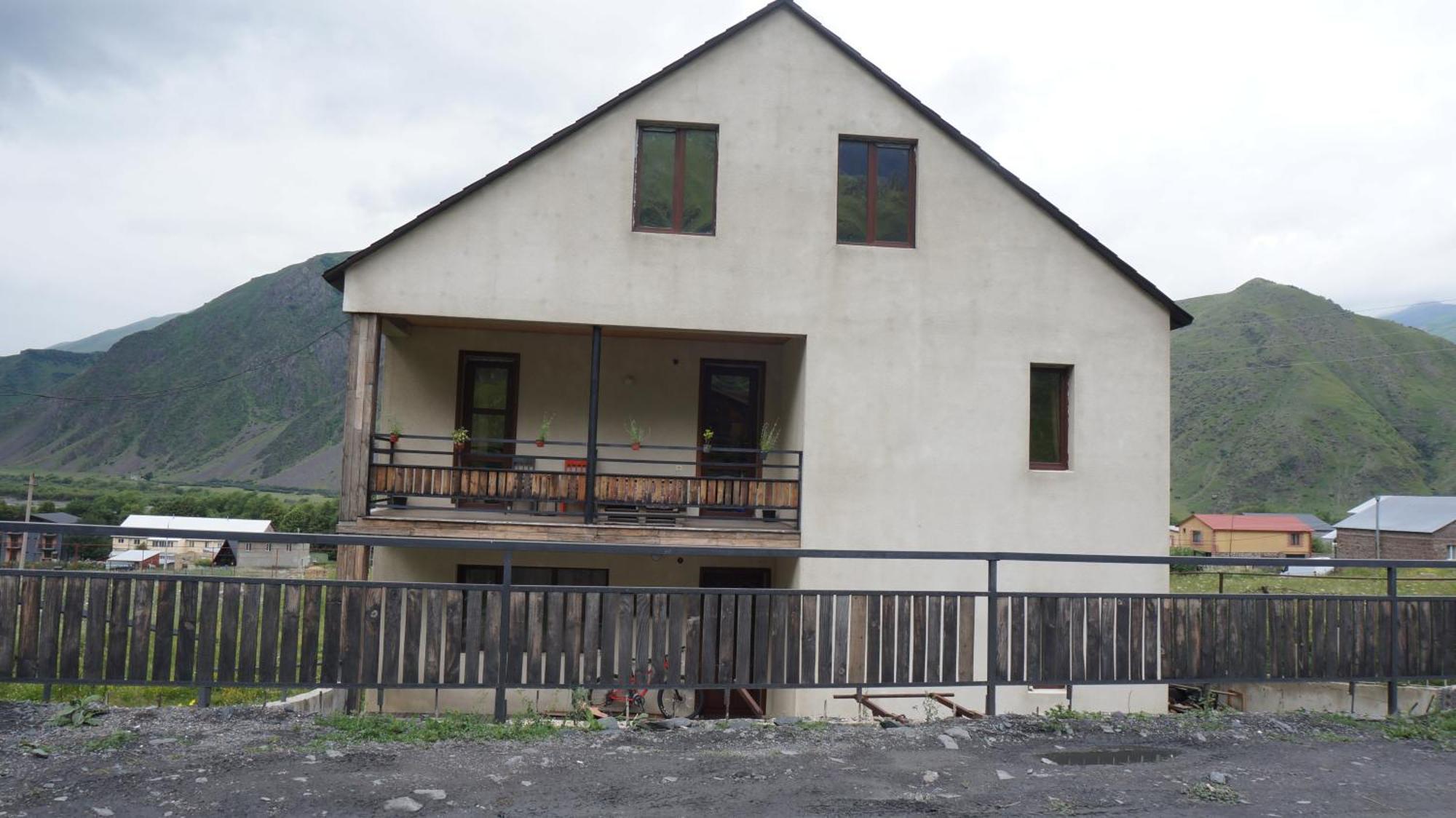 Arte In Kazbegi Hotel ภายนอก รูปภาพ