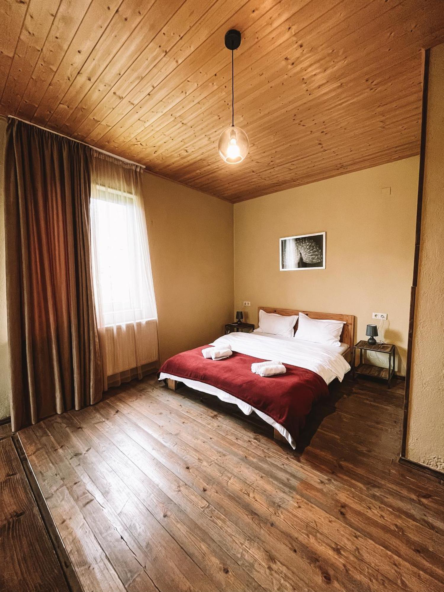 Arte In Kazbegi Hotel ภายนอก รูปภาพ