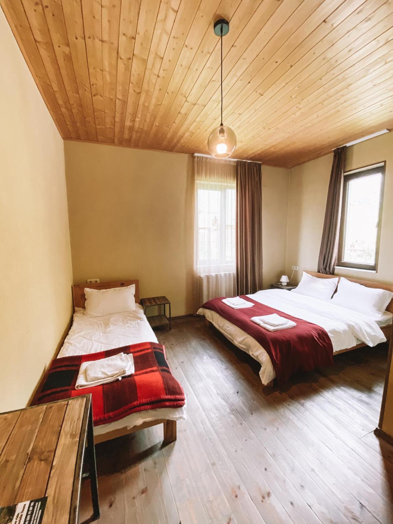 Arte In Kazbegi Hotel ภายนอก รูปภาพ