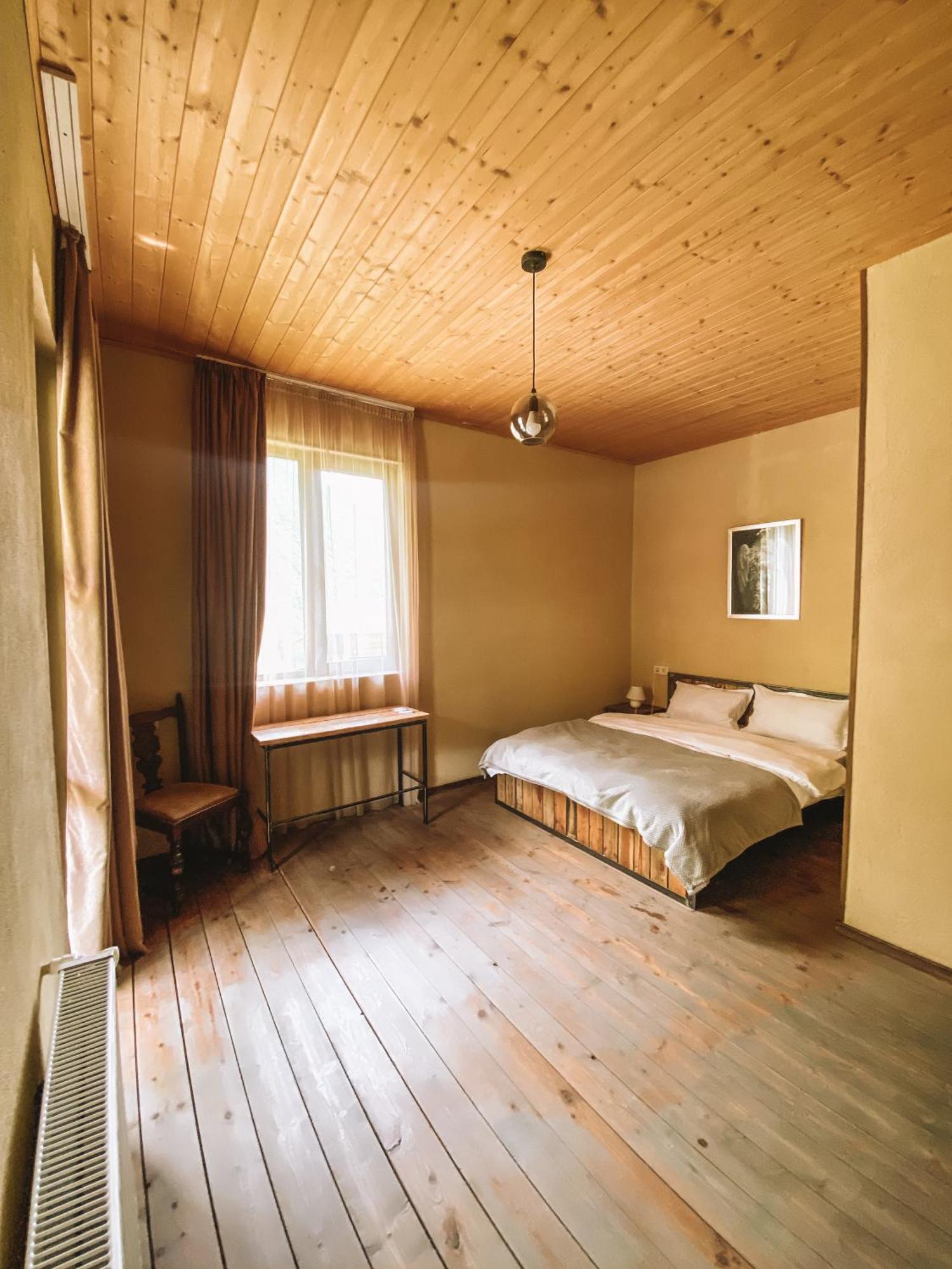 Arte In Kazbegi Hotel ภายนอก รูปภาพ