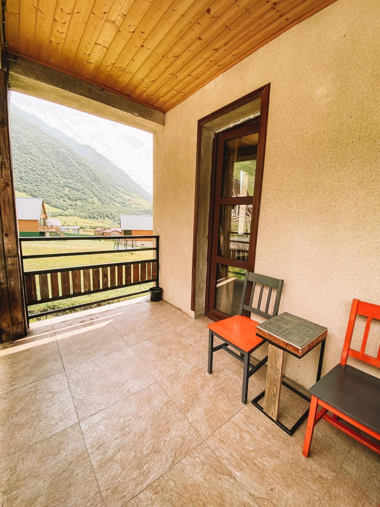 Arte In Kazbegi Hotel ภายนอก รูปภาพ